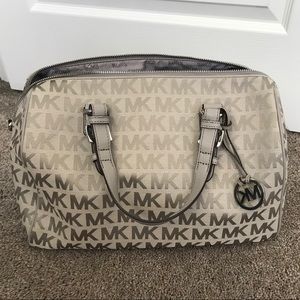 NWOT Michael Kors logo tote